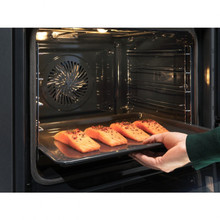 Orkaitė Electrolux EOB8S39H